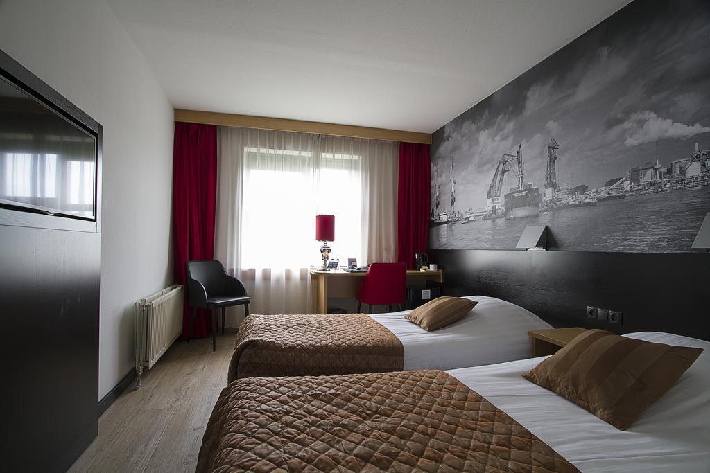 Bastion Hotel Барендрехт Экстерьер фото