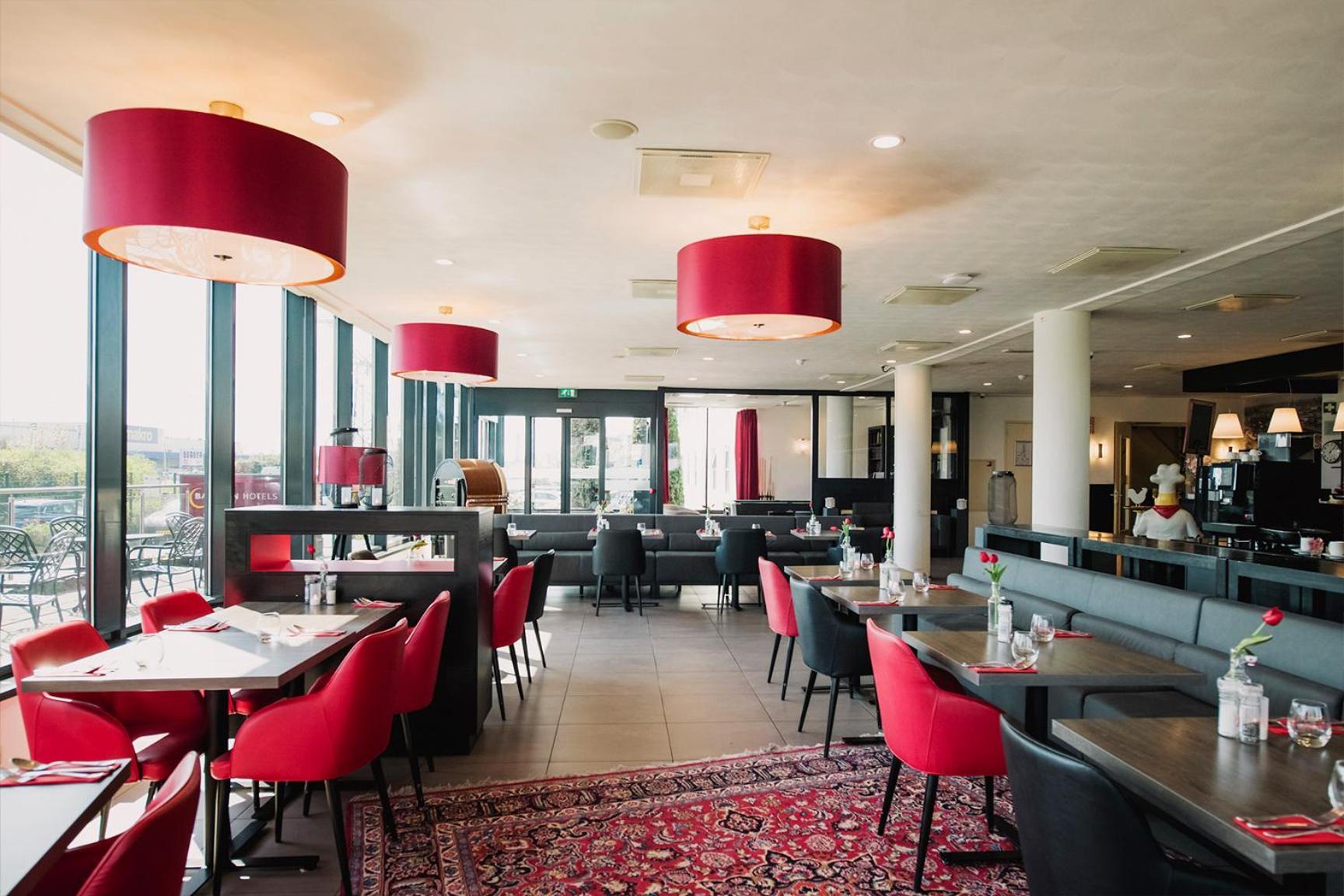 Bastion Hotel Барендрехт Экстерьер фото