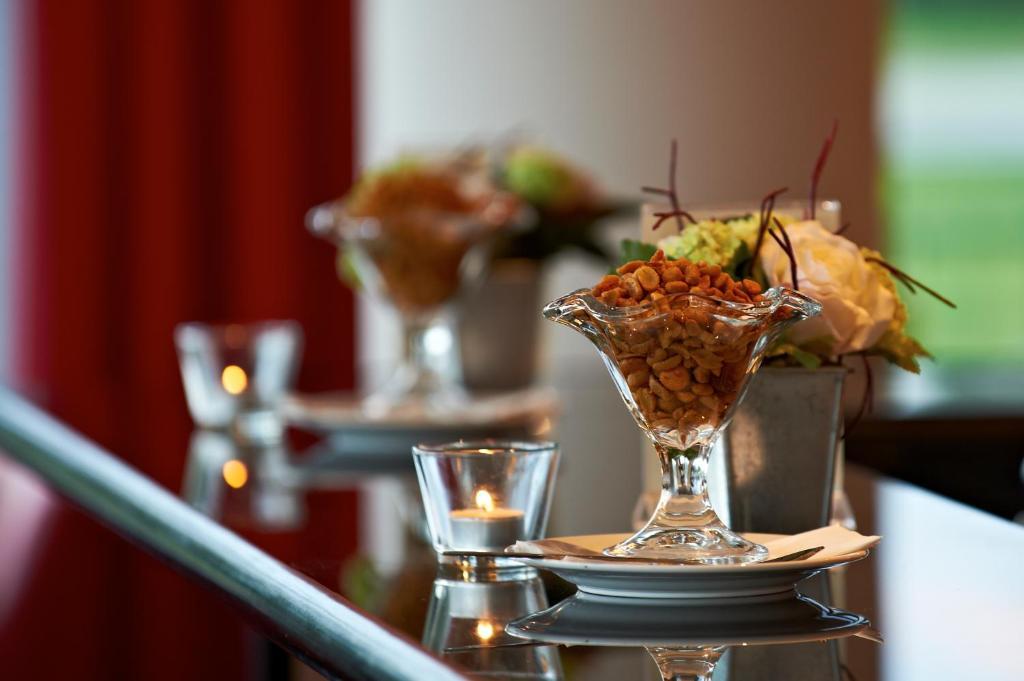 Bastion Hotel Барендрехт Экстерьер фото